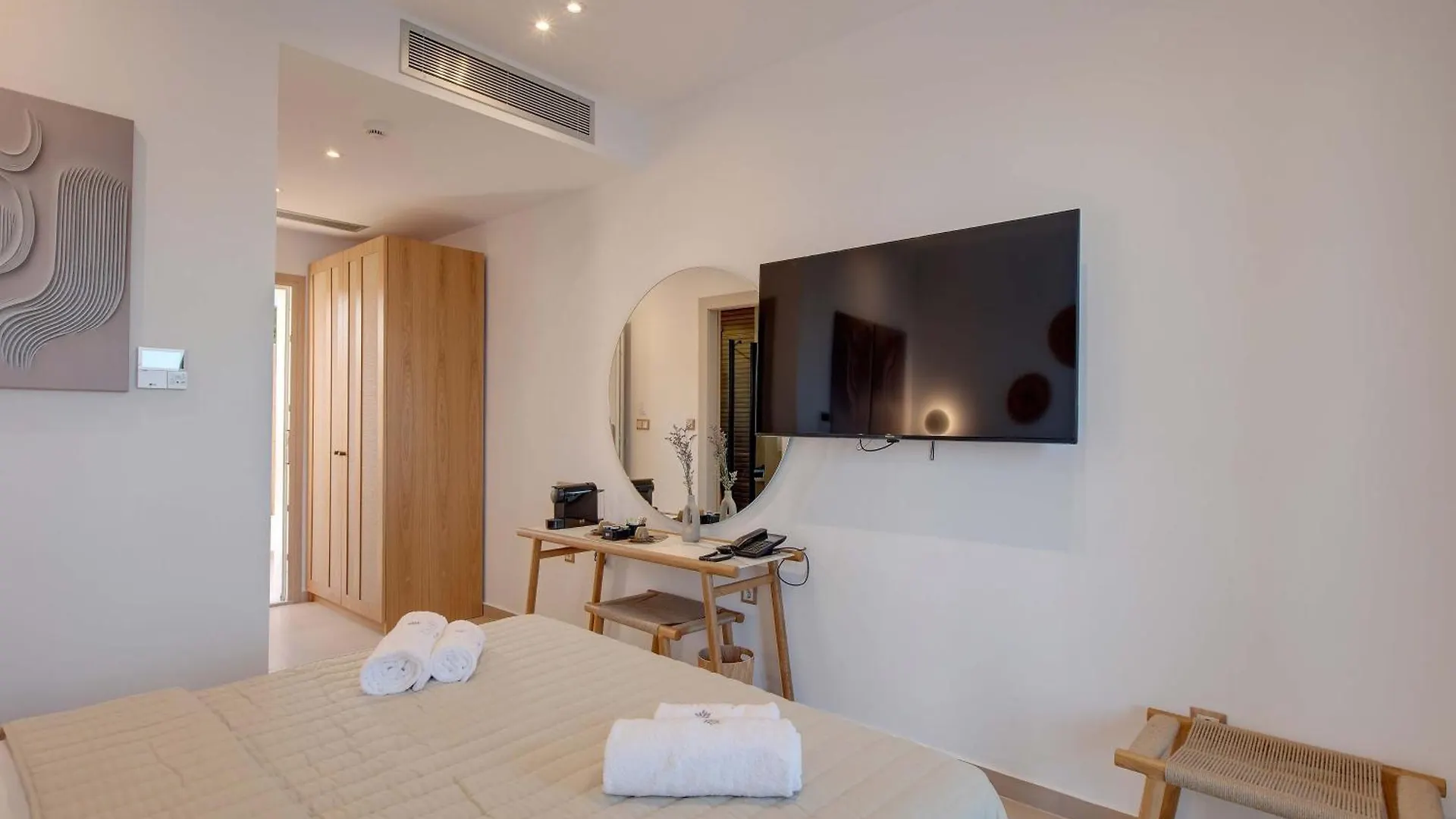 Hotel Linari Sea & Suites Ormos Panagias