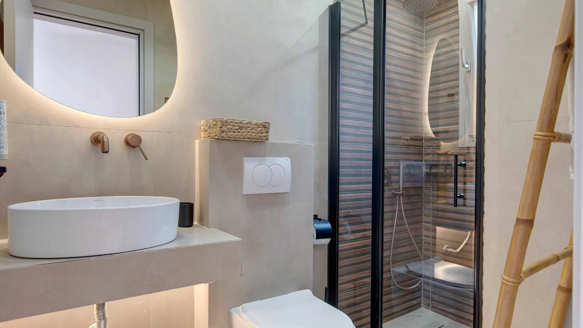Linari Sea & Suites Ormos Panagias Grækenland