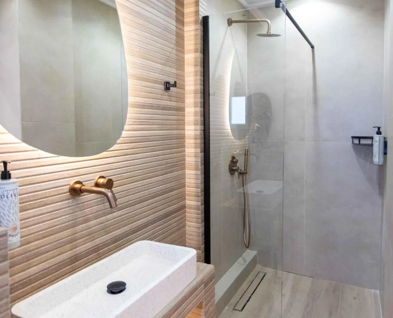 Linari Sea & Suites Ormos Panagias Hotel